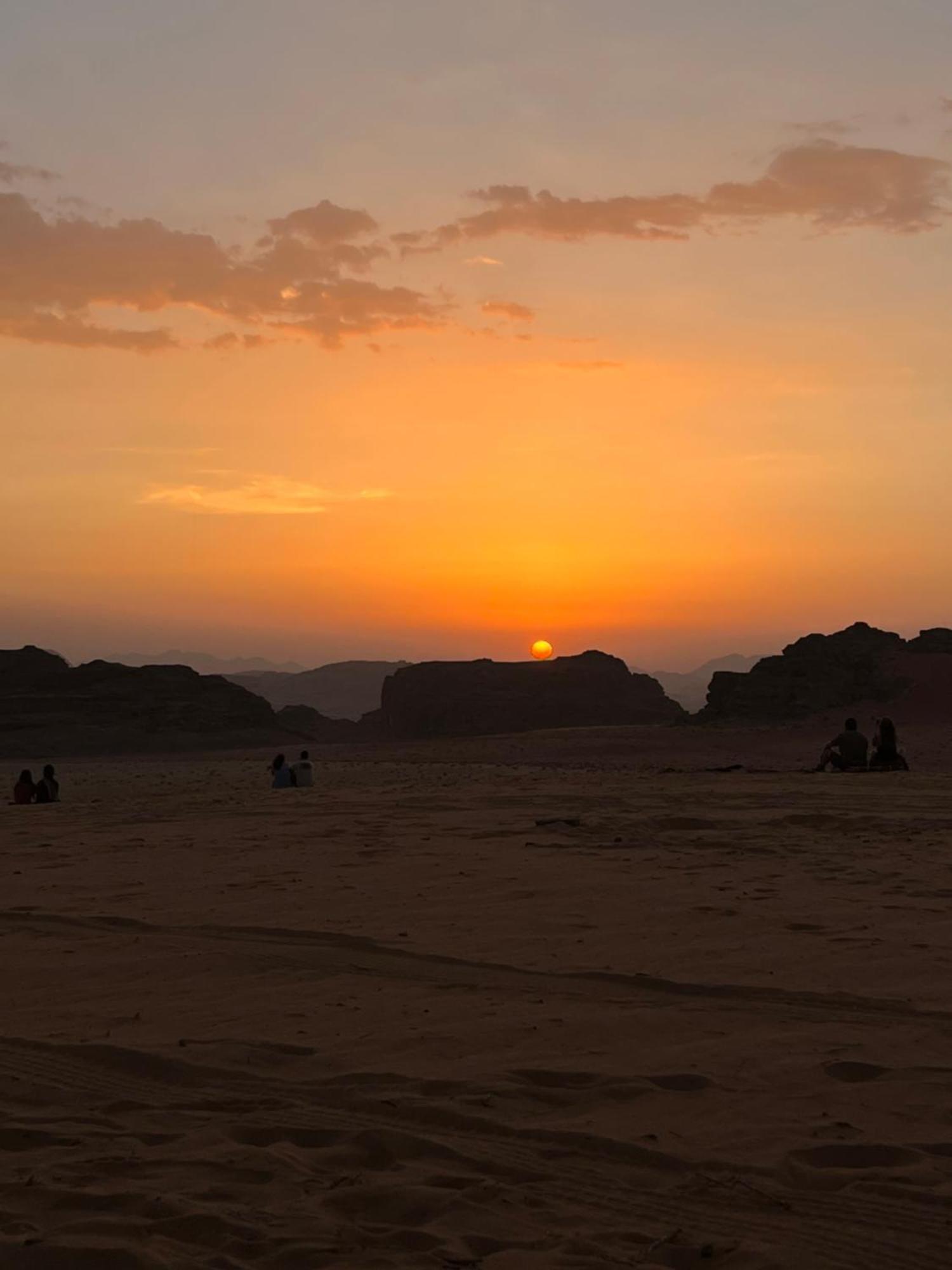 Wadi Rum Mirror Camp מראה חיצוני תמונה